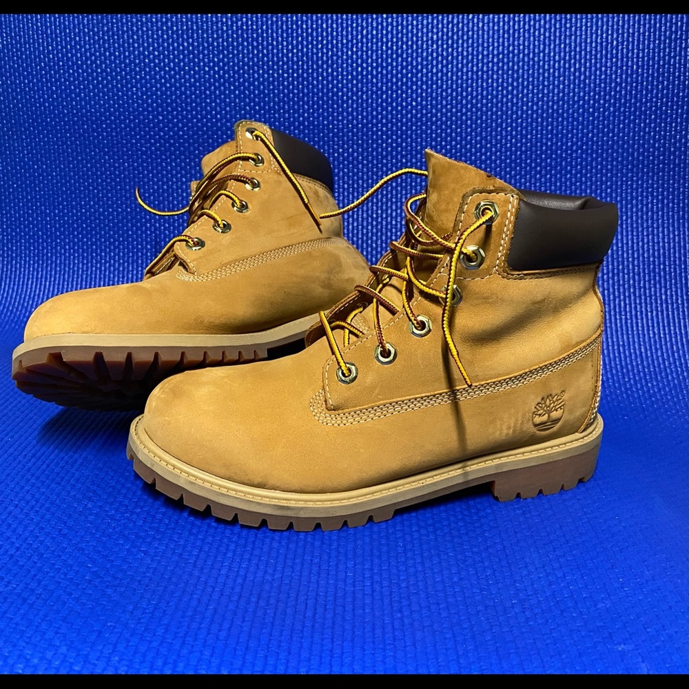 Timberland 6" Wheat Boots